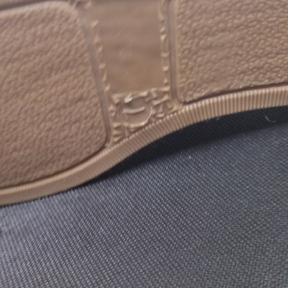 Chic White Espadrille Slip-On Shoes Effortless Summer Style, Size 7 - Picture 6 of 8